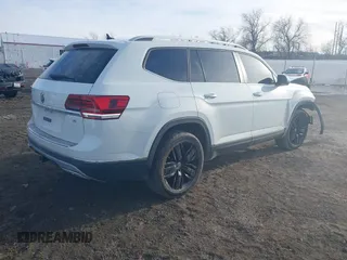 2018 Volkswagen Atlas SEL with VIN 1V2ER2CA5JC586141, listed as a IAAI auction lot 41637882 with 80,515 mi miles and . Bid and sale history available at DreamBid. Image 4.
