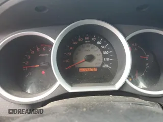 2007 Toyota Tacoma PreRunner z VIN 5TETU62N97Z456716, wystawiony jako Copart lot #61405415 z przebiegiem 266 757 mil mil oraz Czysty tytuł • Clean title. Historia ofert i sprzedaży dostępna na DreamBid. Obrazek 9.