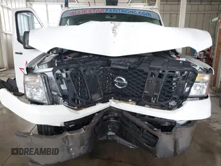 2018 Nissan NV Cargo S z VIN 1N6BF0KY7JN808504, wystawiony jako IAAI lot #39906506 z przebiegiem 83 900 mil mil oraz . Historia ofert i sprzedaży dostępna na DreamBid. Obrazek 6.