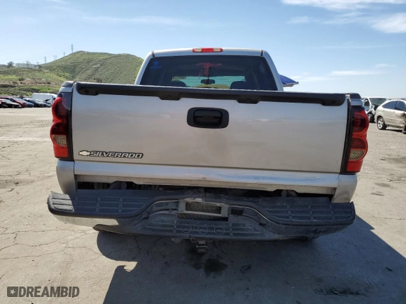 2006 Chevrolet Silverado 1500 LT2 with VIN 2GCEC13Z061314242, listed as a Copart auction lot 50217745 with 235,033 mi miles and Salvage Title. Bid and sale history available at carsss.com. Image 6.