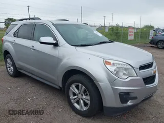2013 Chevrolet Equinox LT z VIN 2GNALDEK9D1130874, wystawiony jako IAAI lot #42202955 z przebiegiem 156 259 mil mil oraz . Historia ofert i sprzedaży dostępna na DreamBid. Obrazek 1.