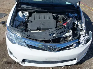 2014 Toyota Camry SE with VIN 4T1BK1FK2EU540026, listed as a IAAI auction lot 41678692 with 85,275 mi miles. Bid and sale history available at carsss.com. Image 10.