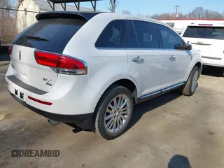 2013 Lincoln MKX with VIN 2LMDJ8JKXDBL07368, listed as a IAAI auction lot 41780543 with 187,890 mi miles. Bid and sale history available at carsss.com. Image 16.