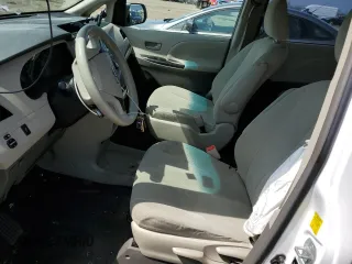 2011 Toyota Sienna with VIN 5TDZK3DC7BS016221, listed as a Copart auction lot 53799875 with 155,760 mi miles and Clean Title. Bid and sale history available at carsss.com. Image 7.