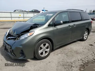 2019 Toyota Sienna LE Auto Access Seat with VIN 5TDKZ3DC8KS017634, listed as a Copart auction lot 52902315 with 109,184 mi miles and Salvage title. Bid and sale history available at DreamBid. Image 1.