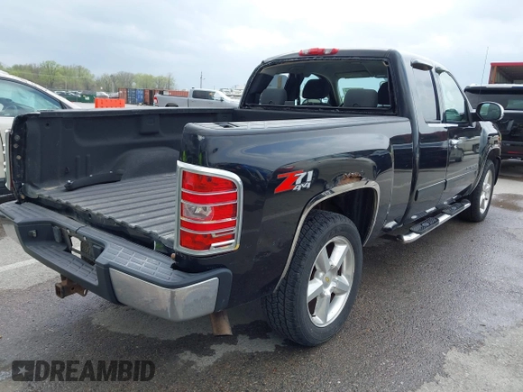 2009 Chevrolet Silverado 1500 LT with VIN 1GCEK29079Z199152, listed as a IAAI auction lot 41934658 with 129,864 mi miles. Bid and sale history available at carsss.com. Image 4.