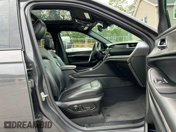 2024 Jeep Grand Cherokee с VIN 1C4RJYB62RC142608, выставлен на аукционе Copart как лот 60274445 с пробегом 43 564 миль миль и Чистый • Clean title. История ставок и продаж доступна на DreamBid. Изображение 5.