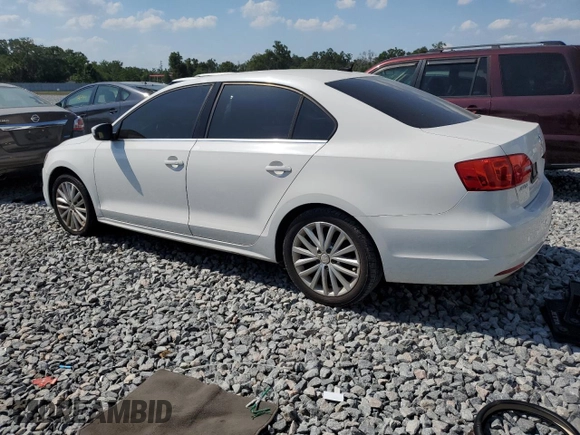 2011 Volkswagen Jetta SEL z VIN 3VWLX7AJ2BM351398, wystawiony jako Copart lot #57559365 z przebiegiem 183 376 mil mil oraz Czysty tytuł • Clean title. Historia ofert i sprzedaży dostępna na DreamBid. Obrazek 2.