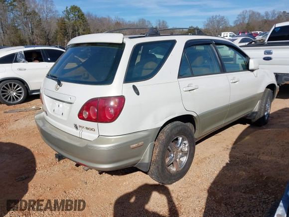 1999 Lexus RX 300 Luxury SUV with VIN JT6HF10U2X0076430, listed as a IAAI auction lot 41389012 with 257,695 mi miles. Bid and sale history available at carsss.com. Image 4.