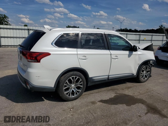 2017 Mitsubishi Outlander SE z VIN JA4AD3A38HZ005421, wystawiony jako Copart lot #55303005 z przebiegiem Nie podano mil oraz Szkoda całkowita • Salvage title. Historia ofert i sprzedaży dostępna na DreamBid. Obrazek 3.