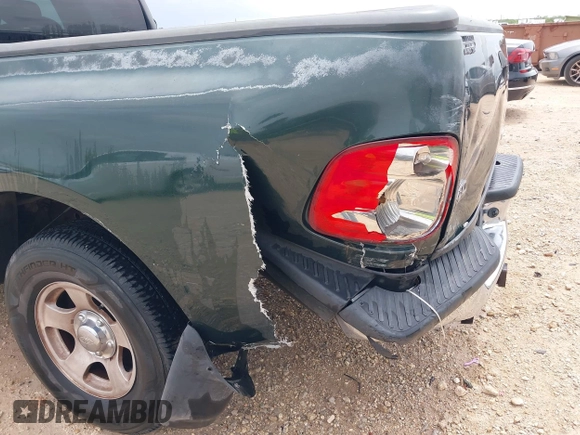 2001 Ford F-150 XL with VIN 1FTZX07271KB88709, listed as a IAAI auction lot 42599181 with 153,985 mi miles and . Bid and sale history available at DreamBid. Image 6.