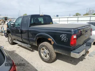 2014 Ford F-250 XL with VIN 1FT7X2B64EEA31379, listed as a Copart auction lot 54993565 with 517,261 mi miles and Clean title. Bid and sale history available at DreamBid. Image 2.