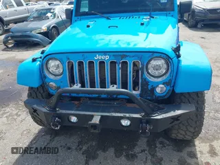 2017 Jeep Wrangler Unlimited Sahara z VIN 1C4BJWEG9HL722849, wystawiony jako IAAI lot #42435486 z przebiegiem 107 571 mil mil oraz . Historia ofert i sprzedaży dostępna na DreamBid. Obrazek 6.