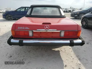 1988 Mercedes-Benz 560 SL with VIN WDBBA48D5JA080412, listed as a Copart auction lot 75046744 with 100,968 mi miles and Salvage Title. Bid and sale history available at DreamBid. Image 6.