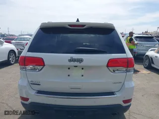 2015 Jeep Grand Cherokee Limited with VIN 1C4RJFBM6FC117970, listed as a IAAI auction lot 41744862 with 137,983 mi miles. Bid and sale history available at carsss.com. Image 17.
