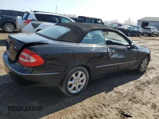 2004 Mercedes-Benz CLK 320 z VIN WDBTK65G84T026722, wystawiony jako Copart lot #47794365 z przebiegiem 115 359 mil mil oraz Tytuł czysty. Historia ofert i sprzedaży dostępna na DreamBid. Obrazek 3.