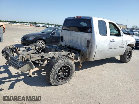 2013 Chevrolet Silverado 1500 LT with VIN 1GCRCSE05DZ306681, listed as a Copart auction lot 52802255 with 152,662 mi miles and Clean Title. Bid and sale history available at DreamBid. Image 3.