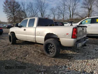 2005 Chevrolet Silverado 1500 with VIN 1GCEK19VX5E165469, listed as a Copart auction lot 82807934 with 187,984 mi miles and Salvage Title. Bid and sale history available at carsss.com. Image 2.