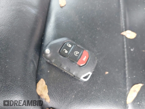 2018 Jeep Wrangler Unlimited Sahara z VIN 1C4HJXEG4JW220092, wystawiony jako IAAI lot #40522478 z przebiegiem 90 529 mil mil oraz . Historia ofert i sprzedaży dostępna na DreamBid. Obrazek 11.