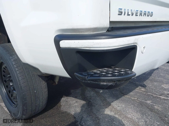 2016 Chevrolet Silverado 1500 LT with VIN 3GCUKREC3GG116107, listed as a IAAI auction lot 41490638 with 93,669 mi miles. Bid and sale history available at carsss.com. Image 6.