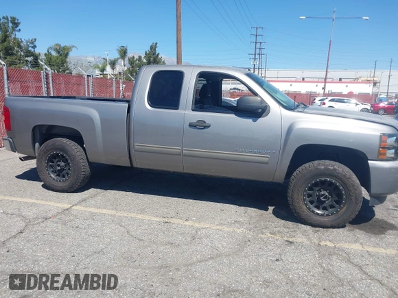 2009 Chevrolet Silverado 1500 with VIN 2GCEC290691114694, listed as a IAAI auction lot 41857504 with 188,705 mi miles and . Bid and sale history available at DreamBid. Image 13.