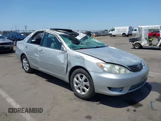 2006 Toyota Camry STD z VIN 4T1BE30K26U646053, wystawiony jako IAAI lot #42266119 z przebiegiem Nie podano mil oraz . Historia ofert i sprzedaży dostępna na DreamBid. Obrazek 1.