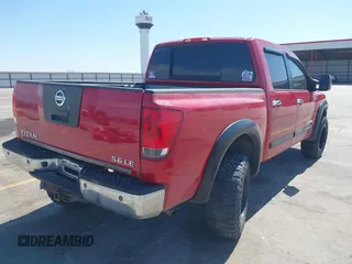 2007 Nissan Titan LE with VIN 1N6BA07B37N234320, listed as a IAAI auction lot 41912632 with 186,035 mi miles. Bid and sale history available at carsss.com. Image 4.
