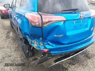 2018 Toyota RAV4 XLE with VIN 2T3RFREV0JW722354, listed as a IAAI auction lot 41974466 with 65,013 mi miles. Bid and sale history available at carsss.com. Image 12.