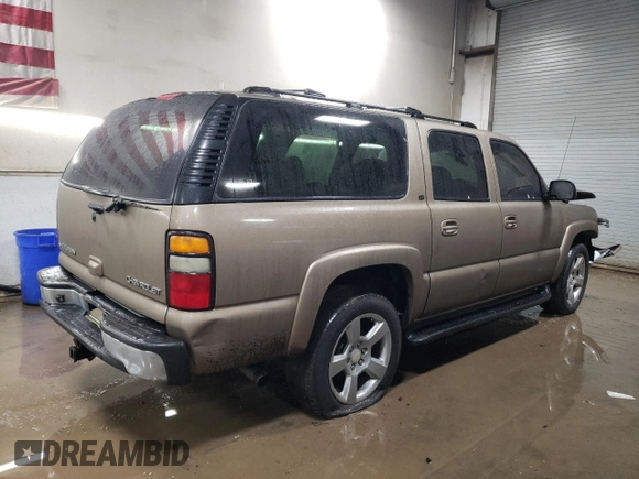 2004 Chevrolet Suburban LS with VIN 1GNEC16Z74J207727, listed as a Copart auction lot 81722614 with 361,781 mi miles and Salvage Title. Bid and sale history available at carsss.com. Image 3.