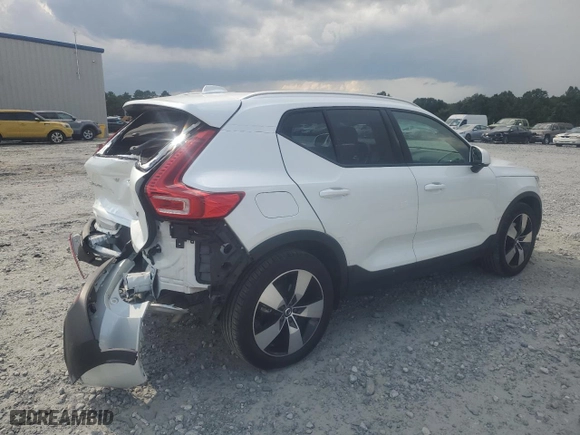2021 Volvo XC40 Momentum with VIN YV4162UK2M2457748, listed as a Copart auction lot 64302853 with 16,314 mi miles. Bid and sale history available at carsss.com. Image 3.
