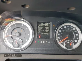 2016 Ram 1500 Express z VIN 3C6RR6KT8GG270002, wystawiony jako Copart lot #83367064 z przebiegiem 186 700 mil mil oraz Szkoda całkowita • Salvage title. Historia ofert i sprzedaży dostępna na DreamBid. Obrazek 9.