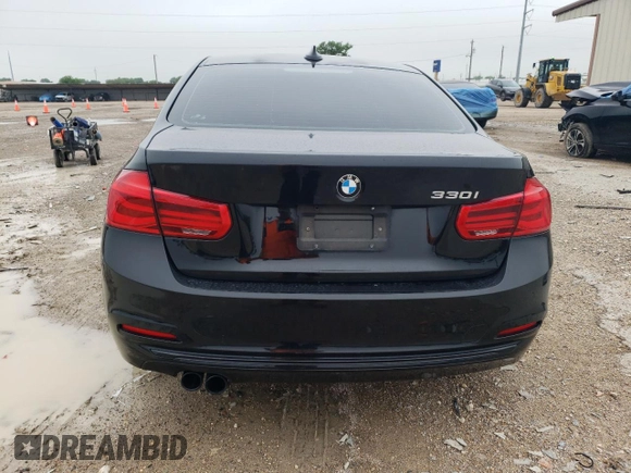 2017 BMW 3 Series 330i z VIN WBA8B9G54HNU50703, wystawiony jako Copart lot #54169295 z przebiegiem 107 729 mil mil oraz Szkoda całkowita • Salvage title. Historia ofert i sprzedaży dostępna na DreamBid. Obrazek 6.