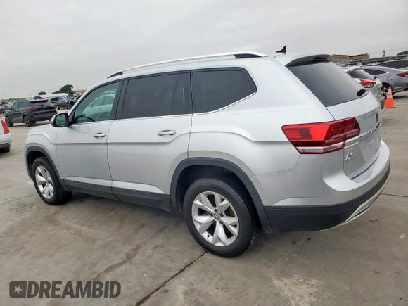 2018 Volkswagen Atlas SE с VIN 1V2CR2CAXJC563350, выставлен на аукционе Copart как лот 59360125 с пробегом 140 320 миль миль и Списание • Salvage title. История ставок и продаж доступна на DreamBid. Изображение 2.