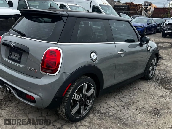 2020 MINI Hardtop Cooper S z VIN WMWXR5C06L2L60084, wystawiony jako Copart lot #60053805 z przebiegiem 91 168 mil mil oraz Szkoda całkowita • Salvage title. Historia ofert i sprzedaży dostępna na DreamBid. Obrazek 4.