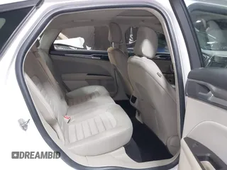2020 Ford Fusion SE z VIN 3FA6P0LU8LR142370, wystawiony jako IAAI lot #42457342 z przebiegiem 53 808 mil mil oraz . Historia ofert i sprzedaży dostępna na DreamBid. Obrazek 8.