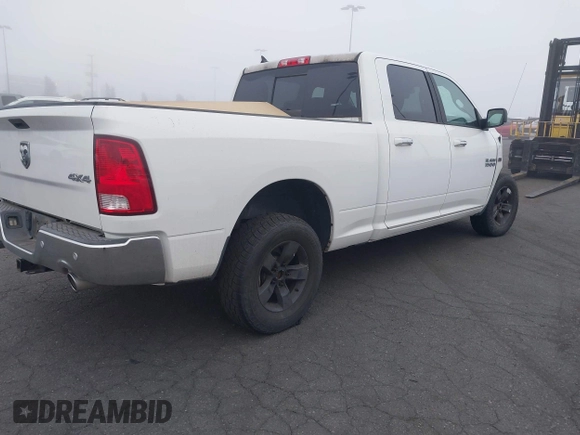 2017 Ram 1500 Big Horn z VIN 1C6RR7TM9HS710347, wystawiony jako IAAI lot #41935809 z przebiegiem 88 745 mil mil oraz . Historia ofert i sprzedaży dostępna na DreamBid. Obrazek 4.