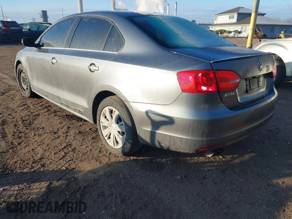 2013 Volkswagen Jetta SE с VIN 3VWDP7AJ9DM250575, выставлен на аукционе IAAI как лот 41879806 с пробегом 167 422 миль миль и . История ставок и продаж доступна на DreamBid. Изображение 3.