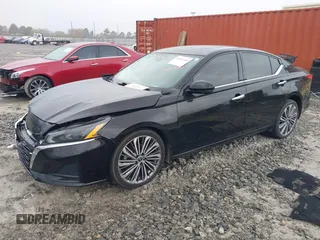 2023 Nissan Altima SL z VIN 1N4BL4EV6PN321829, wystawiony jako IAAI lot #41842683 z przebiegiem 37 938 mil mil oraz . Historia ofert i sprzedaży dostępna na DreamBid. Obrazek 2.