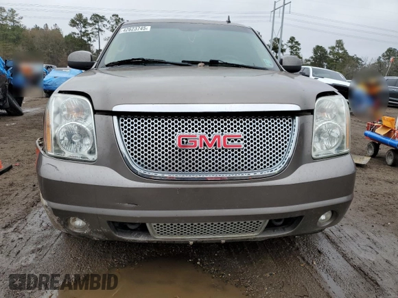 2014 GMC Yukon Denali z VIN 1GKS1EEF7ER222591, wystawiony jako Copart lot #42623745 z przebiegiem 211 992 mil mil oraz Szkoda całkowita • Salvage title. Historia ofert i sprzedaży dostępna na DreamBid. Obrazek 5.