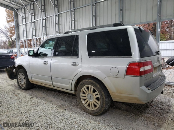 2012 Lincoln Navigator with VIN 5LMJJ2H52CEL03875, listed as a Copart auction lot 81834994 with 158,971 mi miles and Salvage Title. Bid and sale history available at carsss.com. Image 2.