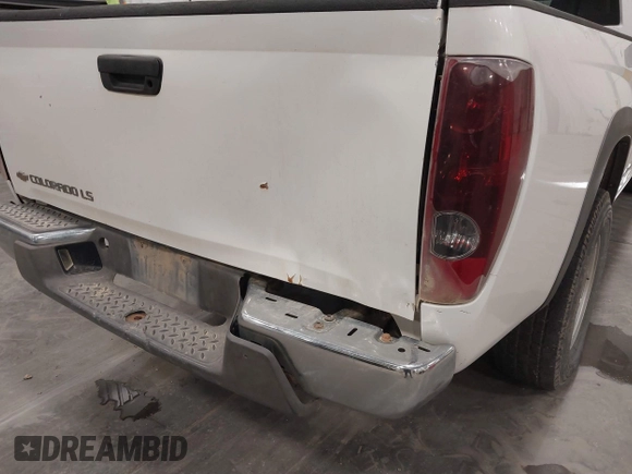2004 Chevrolet Colorado LS Z71 with VIN 1GCDT196048194302, listed as a IAAI auction lot 41407229 with 424,834 mi miles. Bid and sale history available at carsss.com. Image 6.
