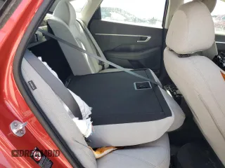 2020 Hyundai Sonata SEL z VIN 5NPEF4JA5LH024661, wystawiony jako Copart lot #56717715 z przebiegiem Nie podano mil oraz Nie do naprawy. Historia ofert i sprzedaży dostępna na DreamBid. Obrazek 10.