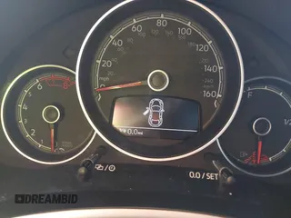 2018 Volkswagen Beetle S с VIN 3VW5DAAT2JM515005, выставлен на аукционе IAAI как лот 41093518 с пробегом Не указан миль и . История ставок и продаж доступна на DreamBid. Изображение 14.