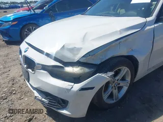 2015 BMW 3 Series 328i xDrive with VIN WBA3B5G59FNS18811, listed as a IAAI auction lot 41867015 with 147,748 mi miles. Bid and sale history available at carsss.com. Image 6.