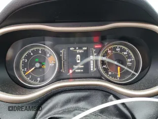2018 Jeep Cherokee Latitude с VIN 1C4PJLCB3JD573513, выставлен на аукционе Copart как лот 57308025 с пробегом 69 086 миль миль и Списание • Salvage title. История ставок и продаж доступна на DreamBid. Изображение 9.