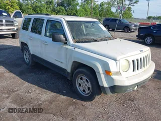2014 Jeep Patriot Sport z VIN 1C4NJPBA9ED533417, wystawiony jako IAAI lot #42554964 z przebiegiem 144 771 mil mil oraz . Historia ofert i sprzedaży dostępna na DreamBid. Obrazek 1.