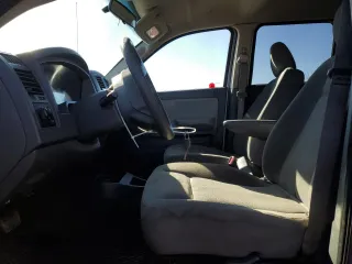 2006 Dodge Dakota ST with VIN 1D7HW28K56S518482, listed as a Copart auction lot 47699645 with 249,397 mi miles and Clean Title. Bid and sale history available at DreamBid. Image 7.