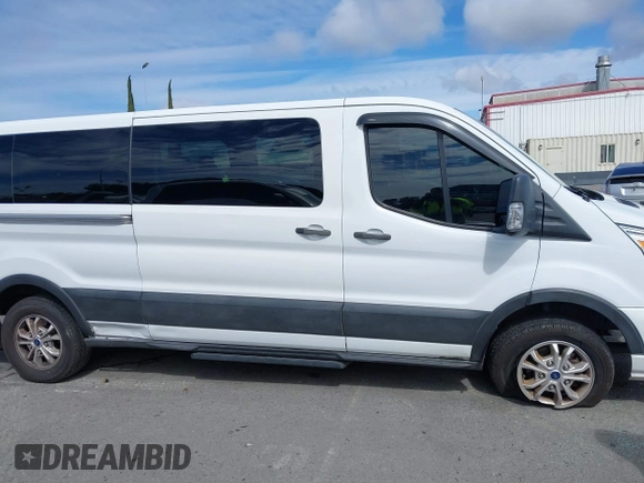 2021 Ford Transit Passenger XL с VIN 1FBAX2Y88MKA15155, выставлен на аукционе IAAI как лот 41730982 с пробегом 70 357 миль миль и . История ставок и продаж доступна на DreamBid. Изображение 13.