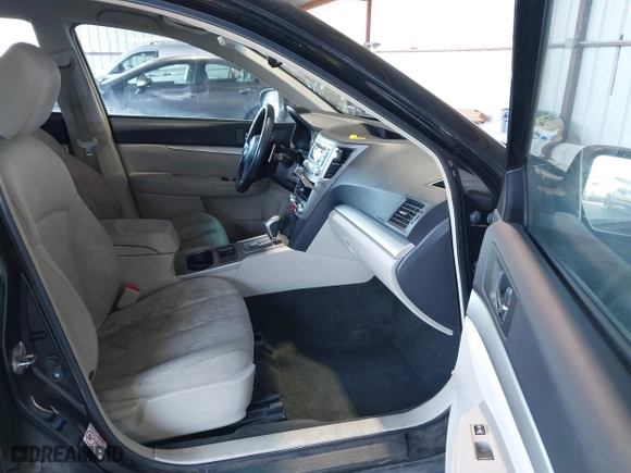 2012 Subaru Outback 2.5i Prem with VIN 4S4BRBCC7C3275489, listed as a IAAI auction lot 41615747 with 210,698 mi miles. Bid and sale history available at carsss.com. Image 5.