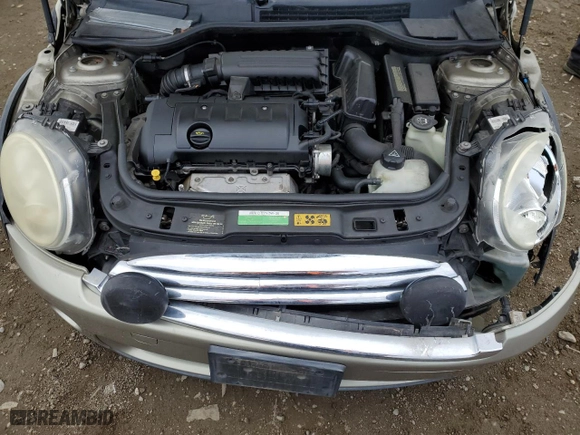 2009 MINI Cooper Hardtop with VIN WMWMF33559TW70189, listed as a Copart auction lot 51461365 with 146,700 mi miles and Salvage Title. Bid and sale history available at carsss.com. Image 12.